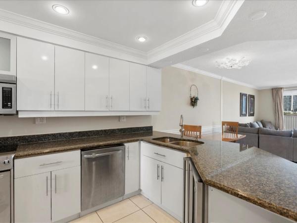 Les Pelicans, 18260 N Bay Rd #304, Sunny Isles Beach, Florida 33160, image 1