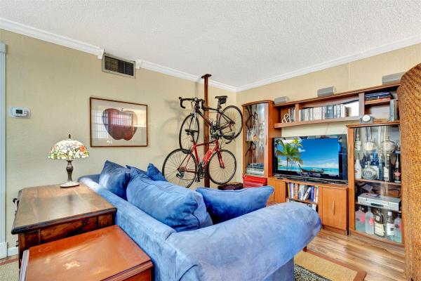 Telstar, 1811 Jefferson St #202, Hollywood, Florida 33020, image 1