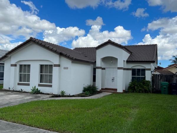 Venezia Homes Estates, 645 NW 133rd Ct, Tamiami, Florida 33182, image 1