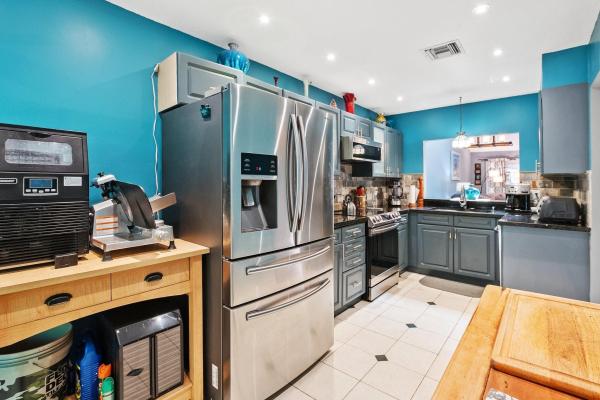 Sandpiper Woods, 463 SE 11th Ter, Dania Beach, Florida 33004, image 2