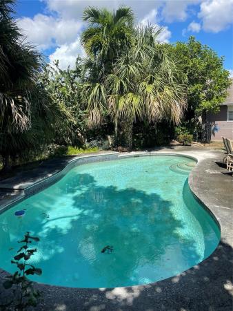 Waterford Homes, 1471 SW 28th Ter, Deerfield Beach, Florida 33442, image 1