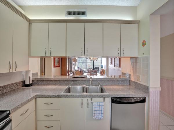 Whitehall 2 Of Pine Island Ridge, 1707 Whitehall Dr #204, Davie, Florida 33324, image 1