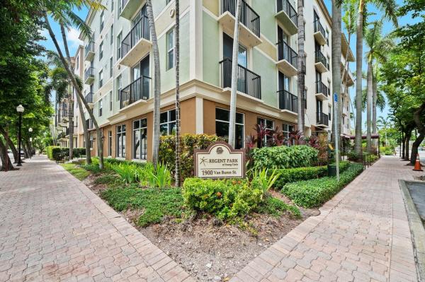 Regent Park At Young Circle, 1900 Van Buren St #123B, Hollywood, Florida 33020, image 1