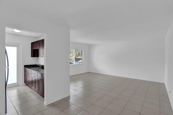 Presidential Of Broward, 2020 NE 56th St #105, Fort Lauderdale, Florida 33308, image 1