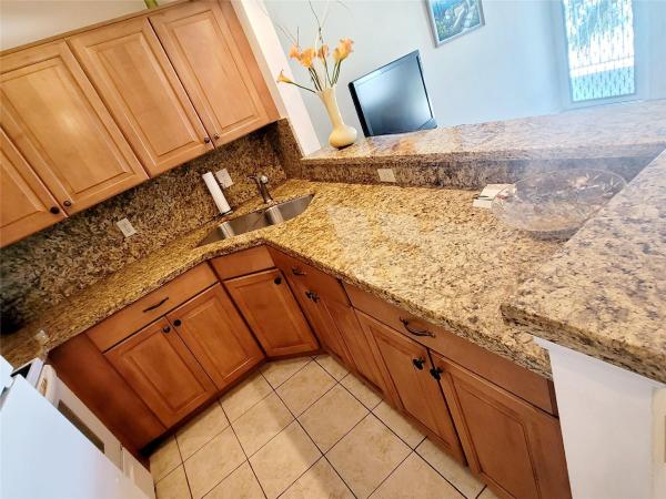 Oceanside South, 3200 NE 7th Ct #203C, Pompano Beach, Florida 33062, image 3