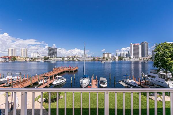 Park Layne Towers, 400 Golden Isles Dr #18, Hallandale Beach, Florida 33009, image 1