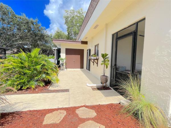Chateau On The Knoll, 9275 SW 61st Way #D, Boca Raton, Florida 33428, image 1
