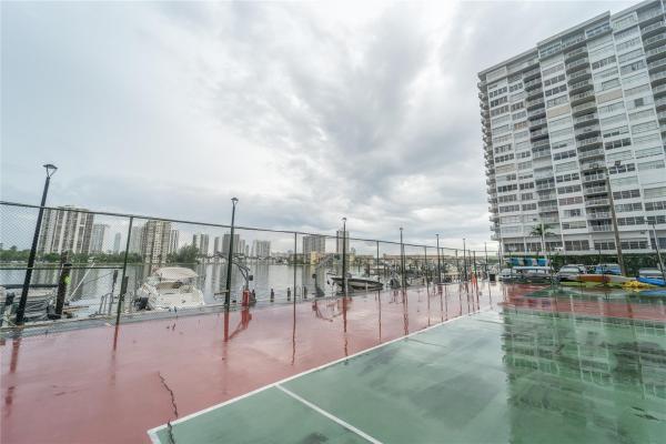 Commodore Plaza Tower, 2750 NE 183rd St #2404, Aventura, Florida 33160, image 3