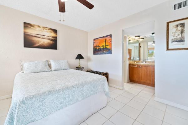Pompano Yacht & Beach Club, 140 NE 28th Ave #402, Pompano Beach, Florida 33062, image 1