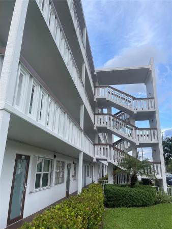 Harwood, 2068 Harwood E, Deerfield Beach, Florida 33442, image 2