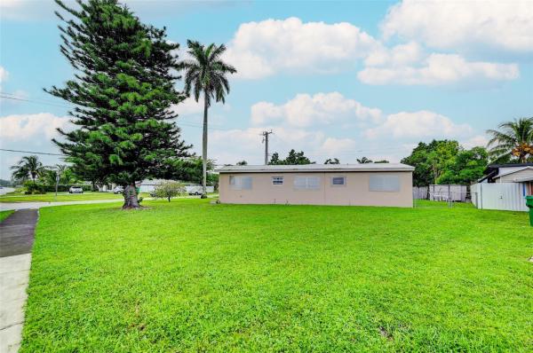 Miramar Tropical, 7111 Miramar Blvd, Miramar, Florida 33023, image 3