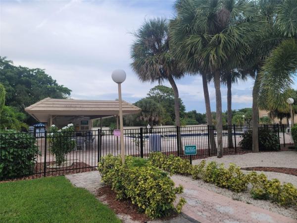 Bermuda Village, 1901 Bermuda Cir #H3, Coconut Creek, Florida 33066, image 1