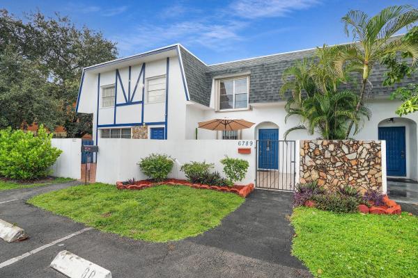 Nova Townhouses, 6789 SW 39th Ct #88, Davie, Florida 33314, image 1