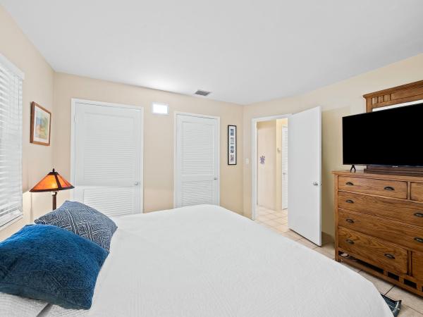 Beach Way Heights, 2624 NE 14th St, Fort Lauderdale, Florida 33304, image 2