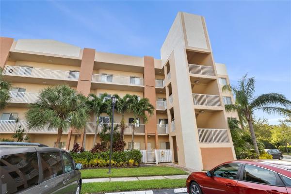 Yardley, 7775 Yardley Dr #315, Tamarac, Florida 33321, image 3