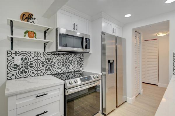 Sabal Palm Village, 5180 E Sabal Palm Blvd #136, Tamarac, Florida 33319, image 1