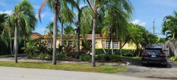 Darlington Manor, 9431 SW 62nd St, Sunset, Florida 33173, image 1