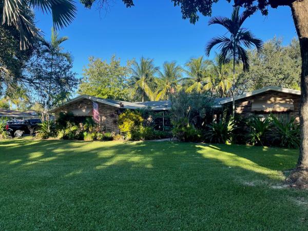Plantation Golf Estates, 120 E Tropical Way, Plantation, Florida 33317, image 1