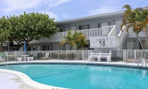 Montclair Gardens, 2170 NE 51st Ct #B5, Fort Lauderdale, Florida 33308, image 1