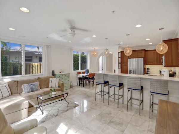 Coral Ridge South, 2610 NE 11th Ct, Fort Lauderdale, Florida 33304, image 3