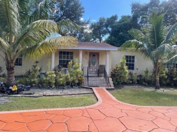 Pleasant Village, 764 NE 164th St, Golden Glades, Florida 33162, image 1