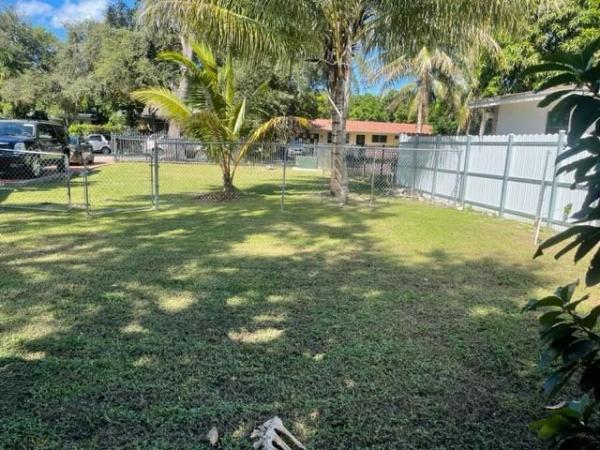 Pleasant Village, 764 NE 164th St, Golden Glades, Florida 33162, image 2