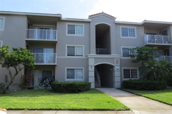 Evergreen Lakes, 5011 Wiles Rd #201, Coconut Creek, Florida 33073, image 1