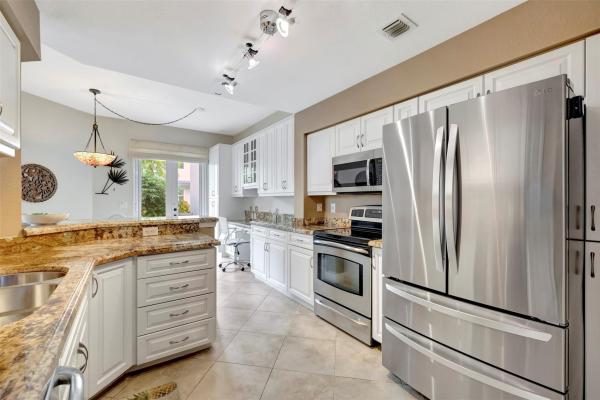 Ocean Walk Villas, 1900 Oceanwalk Ln #123, Pompano Beach, Florida 33062, image 1