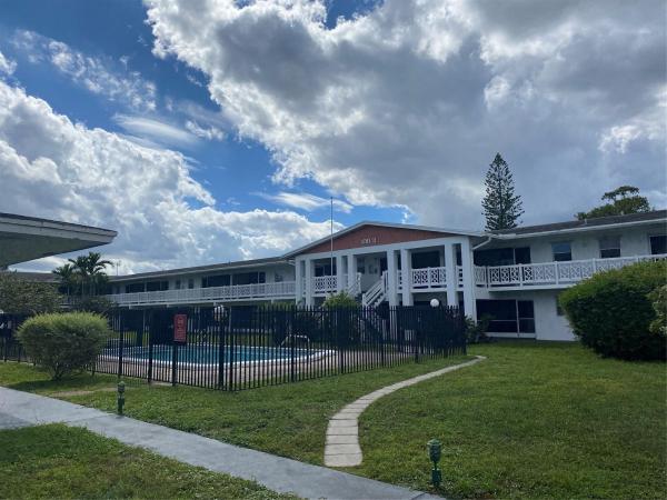 Edgewood Greens, 1701 NW 46th Ave #209, Lauderhill, Florida 33313, image 1