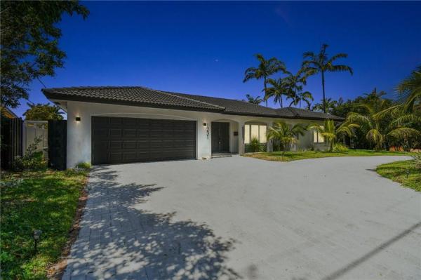 Country Club Isles, 1231 NE 28th Ave, Pompano Beach, Florida 33062, image 1