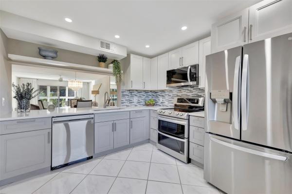Aruba Village, 3305 Aruba Way #N4, Coconut Creek, Florida 33066, image 1