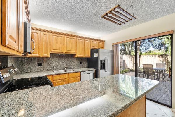 Waterford Courtyards At Jacaranda, 9985 NW 7th St, Plantation, Florida 33324, image 1