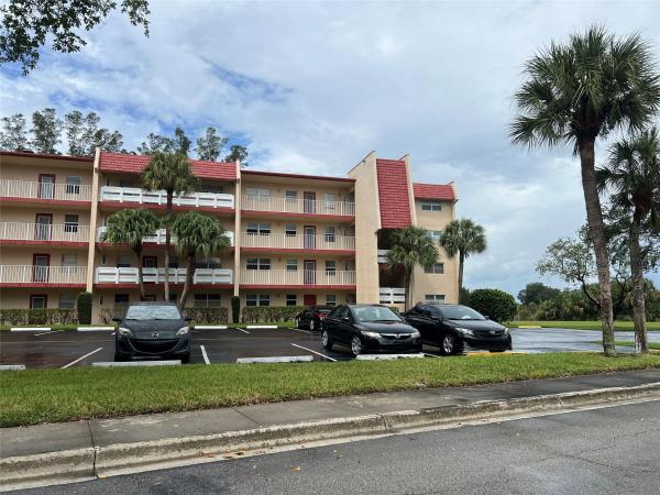 Oriole Golf & Tennis Club 2, 1055 Country Club Dr #409, Margate, Florida 33063, image 1