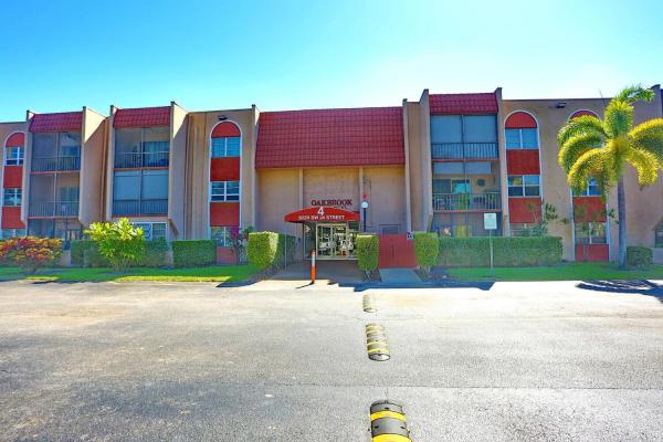 Oakbrook Village, 8220 SW 24th St #4310, North Lauderdale, Florida 33068, image 1