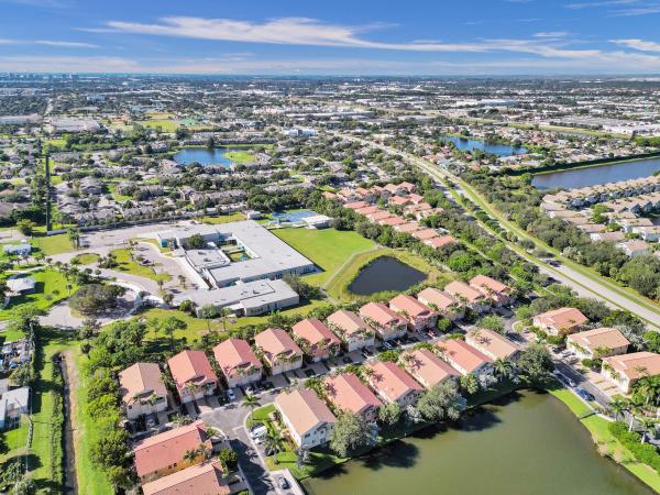 Sierra Bay, 1724 Carvelle Dr, Riviera Beach, Florida 33404, image 2