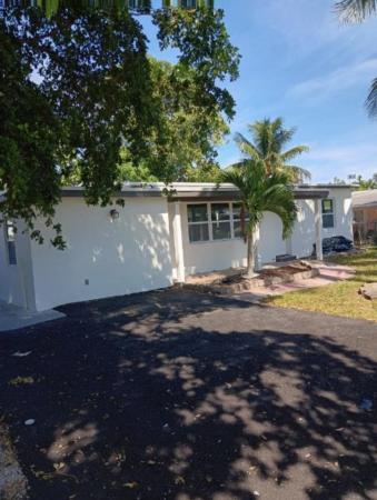 Englewood Manor, 3126 Buckley Ave, Lake Worth Beach, Florida 33461, image 1