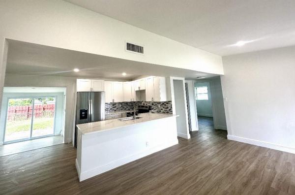 Englewood Manor, 3126 Buckley Ave, Lake Worth, Florida 33461, image 2