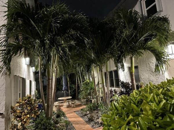 Alhambra Palace, 322 Monroe St #203A, Hollywood, Florida 33019, image 2