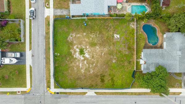 Central Oakland Park, 3411 NE 8th Ave, Oakland Park, Florida 33334, image 1