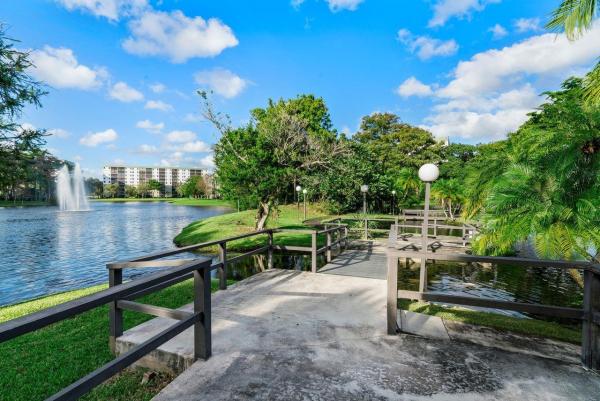 Le Club At Cypress Bend, 2205 S Cypress Bend Dr #408, Pompano Beach, Florida 33069, image 1