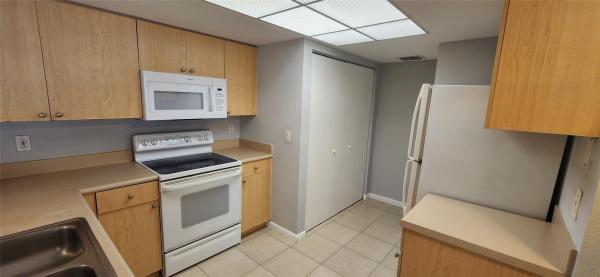 Visconti, 9122 W Atlantic Blvd #727, Coral Springs, Florida 33071, image 1