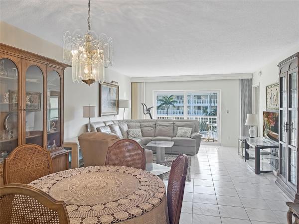 Hawthorne Manor, 2880 NE 33rd Ct #104, Fort Lauderdale, Florida 33306, image 1