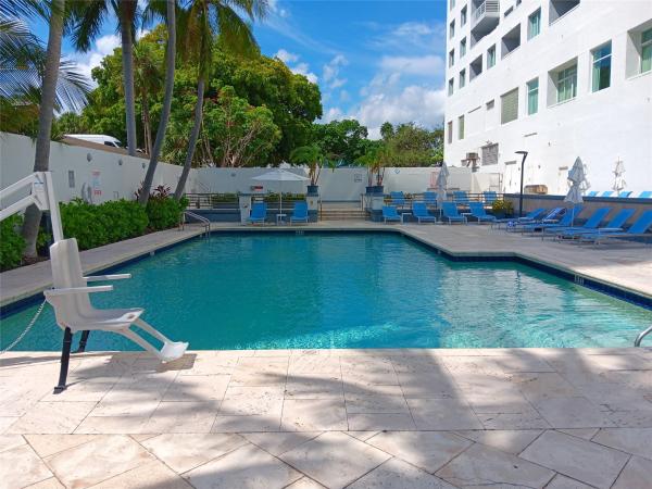 Gallery One, 2670 E Sunrise Blvd #532, Fort Lauderdale, Florida 33304, image 1