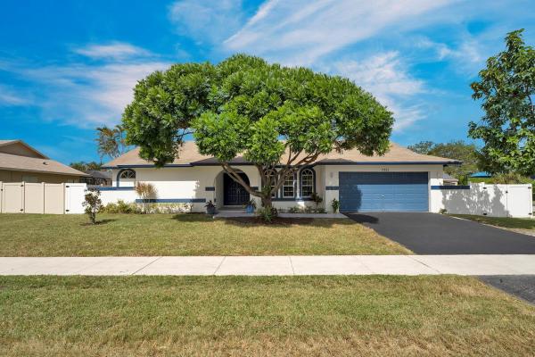 Gateway Mile, 7301 NW 21st St, Margate, Florida 33063, image 1