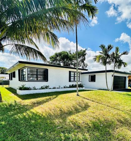 Melrose Manor, 3010 SW 5th St, Fort Lauderdale, Florida 33312, image 1