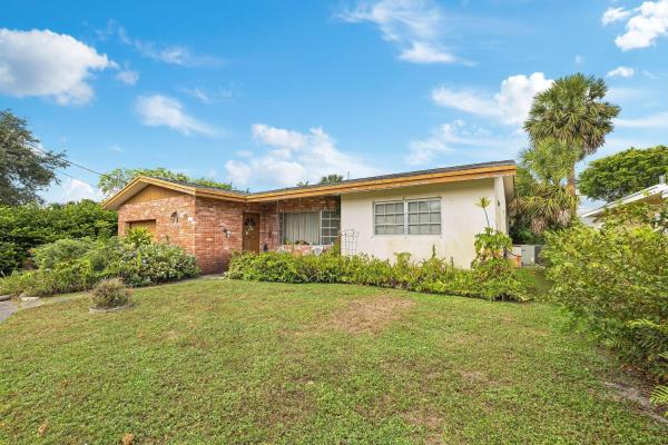 Royal Palm Isles, 1831 NW 40th St, Oakland Park, Florida 33309, image 1