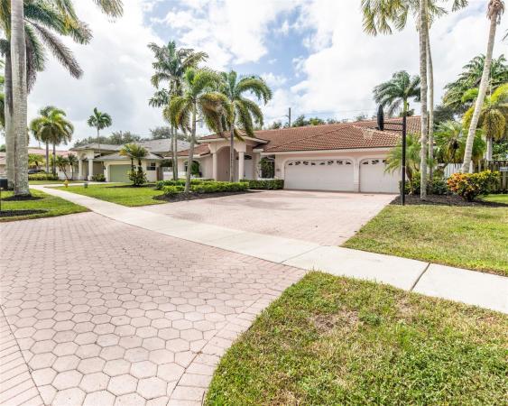Westport At Jacaranda, 401 NW 110th Ave, Plantation, Florida 33324, image 1