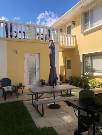 Imperial Point Gardens, 5820 NE 22nd Way #605, Fort Lauderdale, Florida 33308, image 1