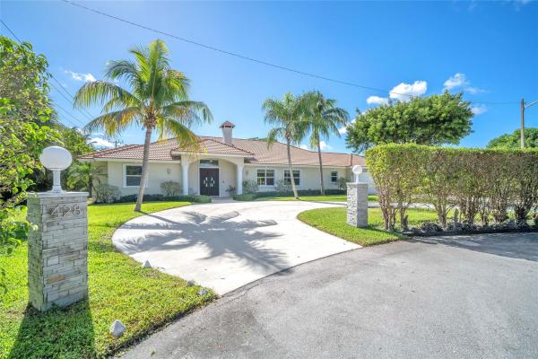 Boca Raton Hills, 428 NW 13th St, Boca Raton, Florida 33432, image 1