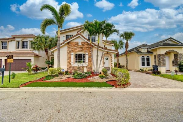 Boynton Estates, 4104 Plumbago Pl, Lake Worth Beach, Florida 33462, image 1